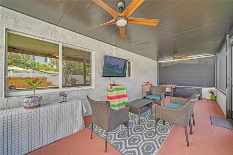 Купить виллу или дом в Форт-Лодердейл, Флорида 3 спальни, 127.28м2, № 1958344 - фото 28