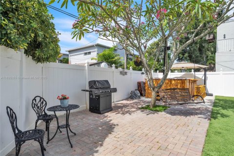 Купить виллу или дом в Форт-Лодердейл, Флорида 3 спальни, 127.28м2, № 1958344 - фото 30