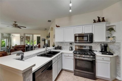 Copropriété à louer à Sun City Center, Floride: 2 chambres, 131.36 m2 № 2115213 - photo 13
