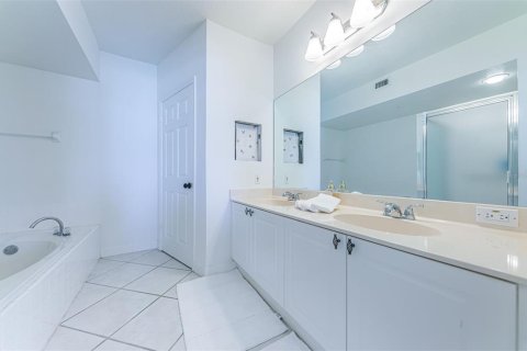 Copropriété à vendre à North Redington Beach, Floride: 3 chambres, 168.43 m2 № 1789953 - photo 11