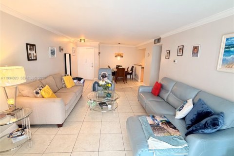 Condominio en venta en Miami, Florida, 2 dormitorios, 100.98 m2 № 2056307 - foto 6