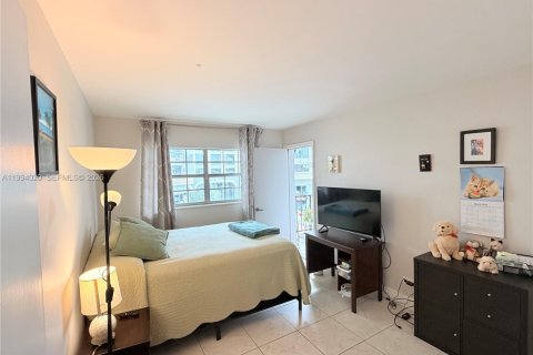 Condominio en venta en Miami, Florida, 2 dormitorios, 100.98 m2 № 2056307 - foto 13