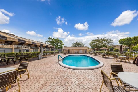 Copropriété à vendre à Sunrise, Floride: 1 chambre, 54.81 m2 № 1999149 - photo 4