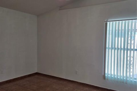 Casa en venta en Maitland, Florida, 3 dormitorios, 106.47 m2 № 2098534 - foto 5
