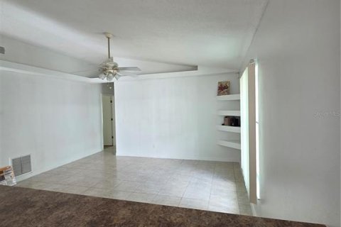 Casa en venta en Maitland, Florida, 3 dormitorios, 106.47 m2 № 2098534 - foto 2