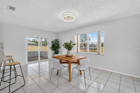 House in Spring Hill, Florida 2 bedrooms, 111.85 sq.m. № 1856755 - photo 21