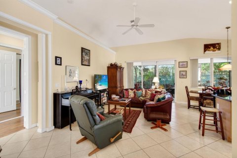 Villa ou maison à vendre à West Palm Beach, Floride: 3 chambres, 182.18 m2 № 2146262 - photo 29