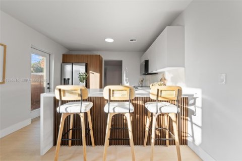 Casa en venta en Hollywood, Florida, 3 dormitorios, 93.55 m2 № 1993962 - foto 10