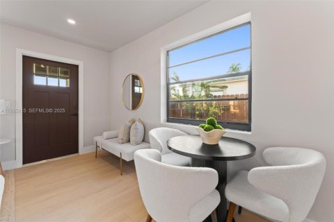 Casa en venta en Hollywood, Florida, 3 dormitorios, 93.55 m2 № 1993962 - foto 5