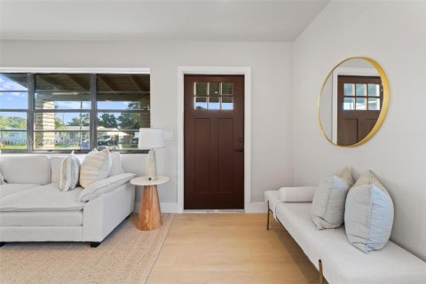 Casa en venta en Hollywood, Florida, 3 dormitorios, 93.55 m2 № 1993962 - foto 4