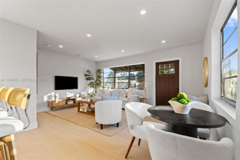 Casa en venta en Hollywood, Florida, 3 dormitorios, 93.55 m2 № 1993962 - foto 9