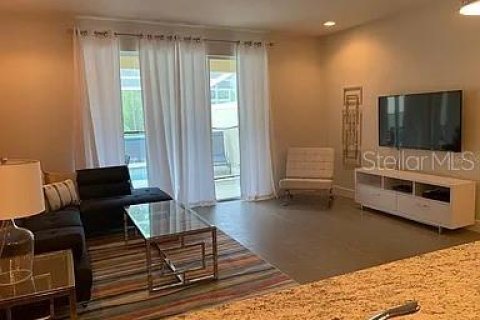 Touwnhouse à vendre à Clermont, Floride: 3 chambres, 139.45 m2 № 2102503 - photo 4