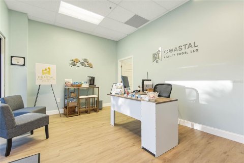 Propiedad comercial en alquiler en Palm Coast, Florida, 111.48 m2 № 1869062 - foto 5