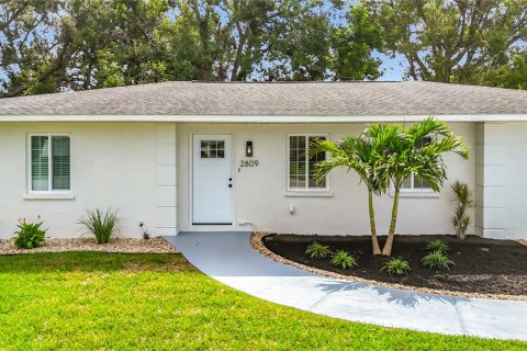 House in Bradenton, Florida 3 bedrooms, 165.74 sq.m. № 1832720 - photo 1