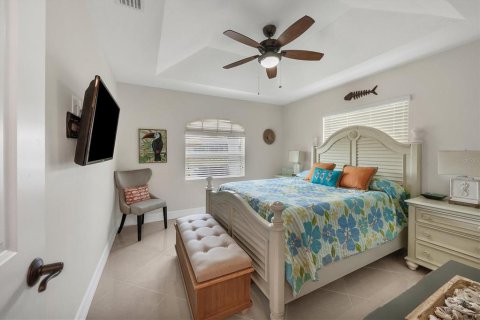 House in Port Charlotte, Florida 3 bedrooms, 231.51 sq.m. № 1736363 - photo 24