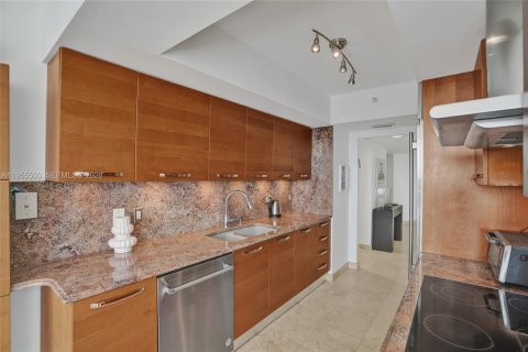 Condo in Aventura, Florida, 3 bedrooms  № 2010262 - photo 13
