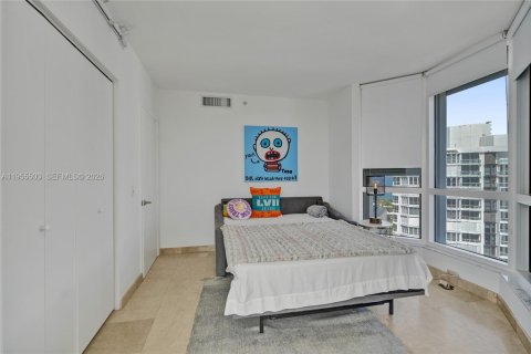 Condo in Aventura, Florida, 3 bedrooms  № 2010262 - photo 29