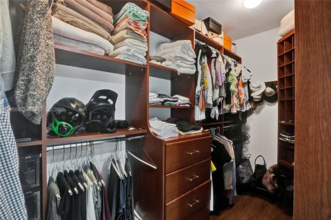 Condo in Aventura, Florida, 3 bedrooms  № 2010262 - photo 20