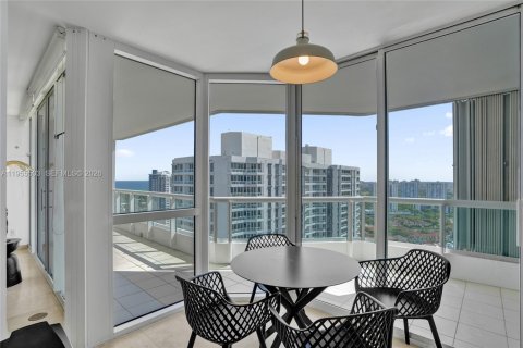 Condo in Aventura, Florida, 3 bedrooms  № 2010262 - photo 9