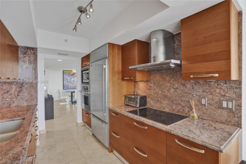 Condo in Aventura, Florida, 3 bedrooms  № 2010262 - photo 12