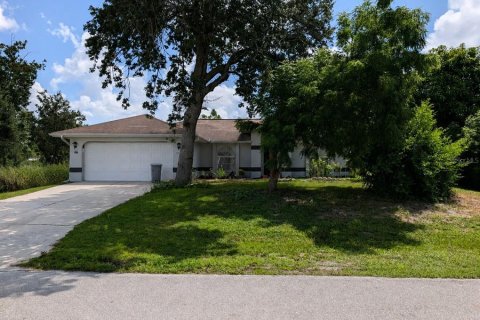 Villa ou maison à vendre à Port Charlotte, Floride: 3 chambres, 129.13 m2 № 2324090 - photo 2