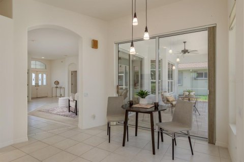 House in Venice, Florida 4 bedrooms, 278.99 sq.m. № 1758415 - photo 16