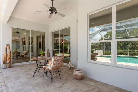 House in Venice, Florida 4 bedrooms, 278.99 sq.m. № 1758415 - photo 28