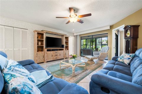 Casa en venta en Sarasota, Florida, 2 dormitorios, 129.13 m2 № 1805344 - foto 9