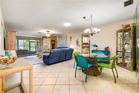 Casa en venta en Sarasota, Florida, 2 dormitorios, 129.13 m2 № 1805344 - foto 6