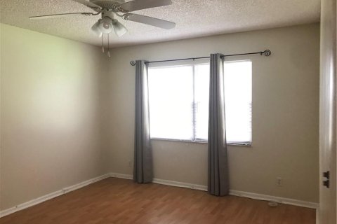 Copropriété à louer à Pembroke Pines, Floride: 2 chambres, 110.74 m2 № 2247760 - photo 3
