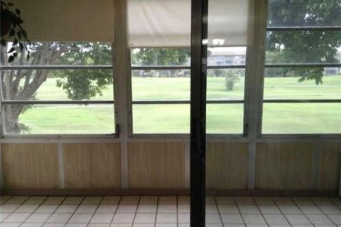 Copropriété à louer à Pembroke Pines, Floride: 2 chambres, 110.74 m2 № 2247760 - photo 8