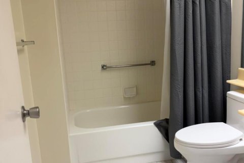 Copropriété à louer à Pembroke Pines, Floride: 2 chambres, 110.74 m2 № 2247760 - photo 6