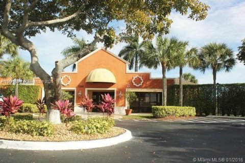 Condominio en venta en Fort Lauderdale, Florida, 2 dormitorios № 1891271 - foto 3