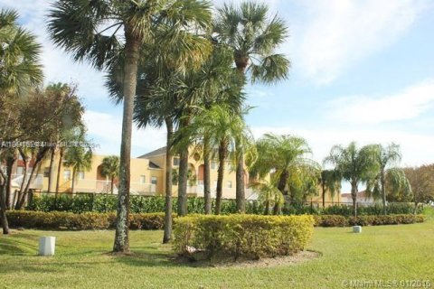 Condominio en venta en Fort Lauderdale, Florida, 2 dormitorios № 1891271 - foto 4
