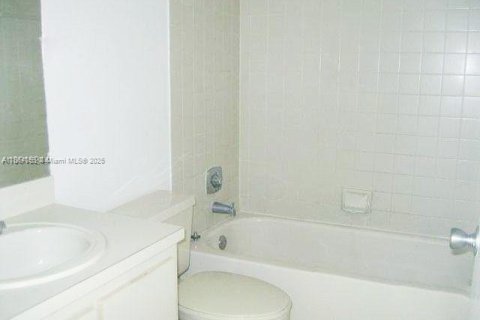 Condominio en venta en Fort Lauderdale, Florida, 2 dormitorios № 1891271 - foto 13