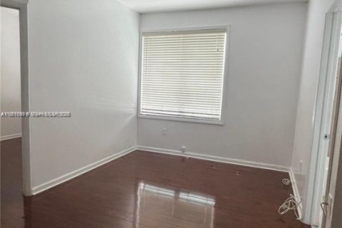 Купить кондоминиум в Майами-Бич, Флорида 40.6м2, № 2039235 - фото 5