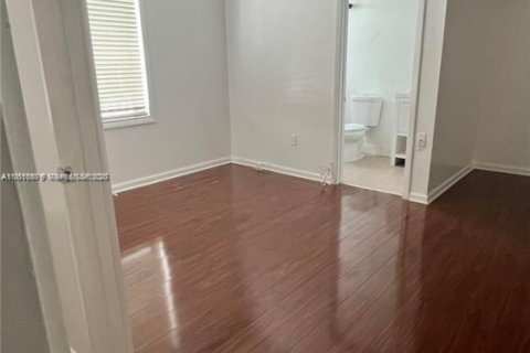 Купить кондоминиум в Майами-Бич, Флорида 40.6м2, № 2039235 - фото 14