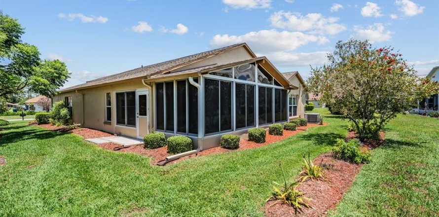Casa en Hudson, Florida 3 dormitorios, 177.72 m2 № 2133136