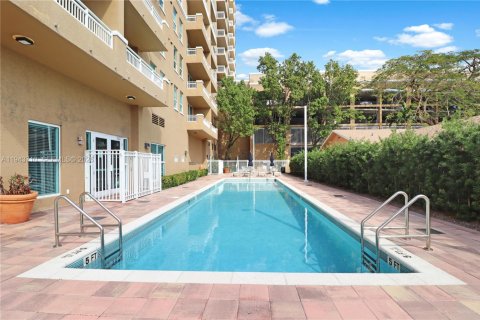 Condominio en venta en Miami, Florida, 1 dormitorio, 64.47 m2 № 2001610 - foto 14