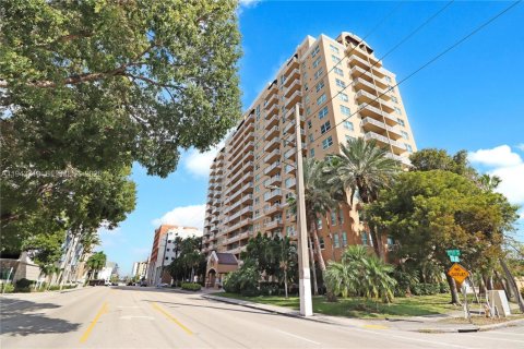 Condominio en venta en Miami, Florida, 1 dormitorio, 64.47 m2 № 2001610 - foto 23