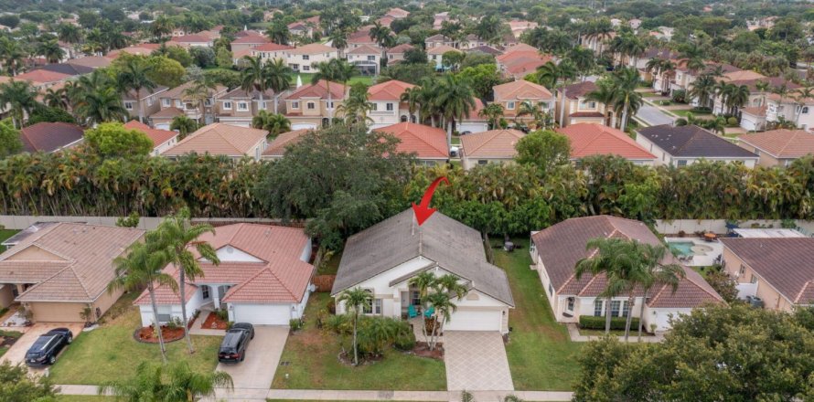House in Boynton Beach, Florida 3 bedrooms, 158.4 sq.m. № 1181957