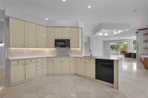 Casa en venta en Weston, Florida, 4 dormitorios, 262.36 m2 № 2076030 - foto 12