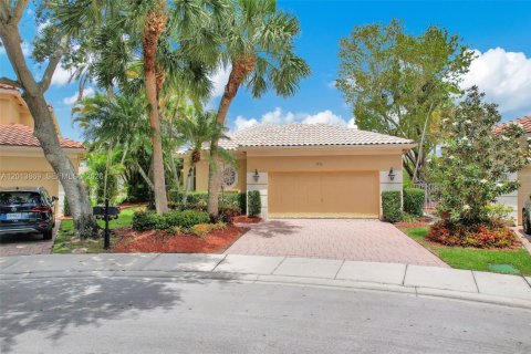 Casa en Weston, Florida 4 dormitorios, 262.36 m2 № 2076030