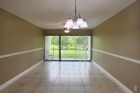 Condo in West Palm Beach, Florida, 3 bedrooms  № 2083840