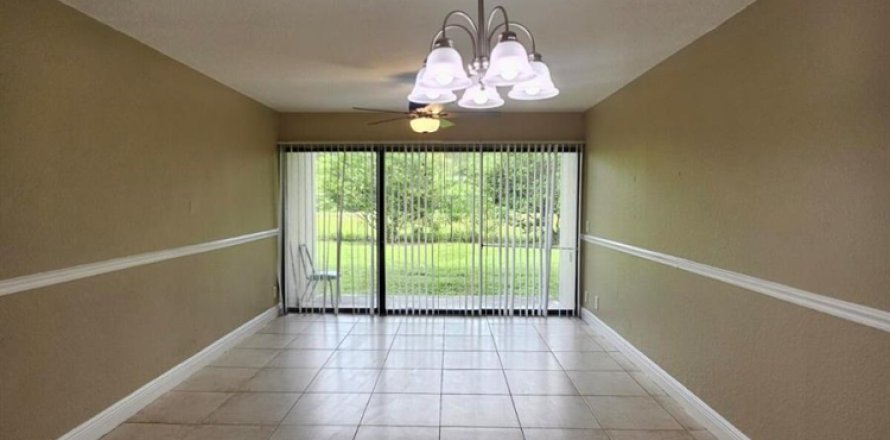 Condo in West Palm Beach, Florida, 3 bedrooms № 2083840