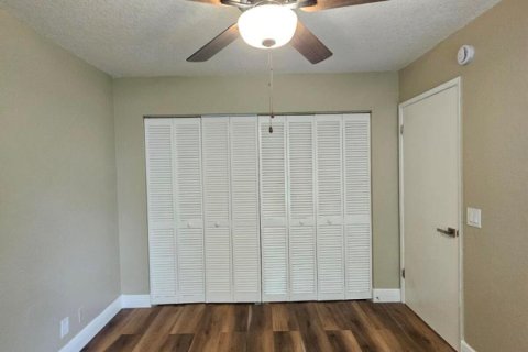 Condo in West Palm Beach, Florida, 3 bedrooms № 2083840 - photo 14
