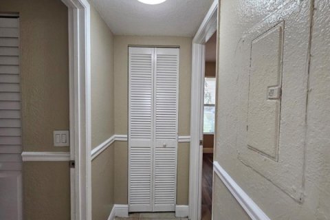 Condo in West Palm Beach, Florida, 3 bedrooms № 2083840 - photo 12