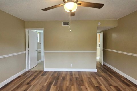 Condo in West Palm Beach, Florida, 3 bedrooms № 2083840 - photo 17