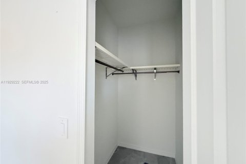 Villa ou maison à vendre à Lehigh Acres, Floride: 3 chambres, 130.62 m2 № 1987571 - photo 7