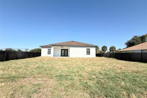 Villa ou maison à vendre à Lehigh Acres, Floride: 3 chambres, 130.62 m2 № 1987571 - photo 14